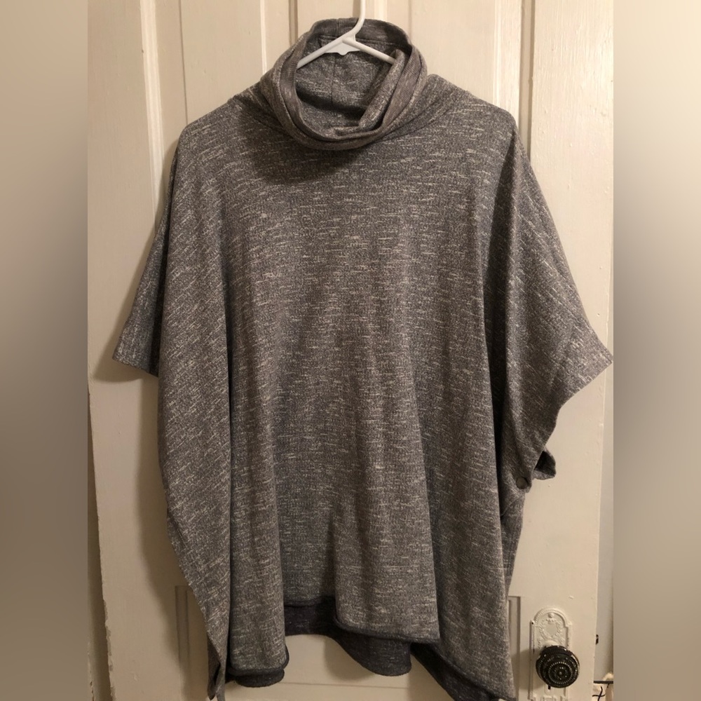 Super cute and comfy Oversized top!